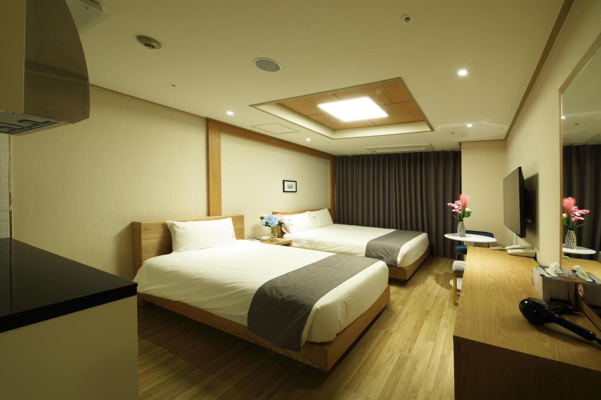 Incheon The Hotel Yeongjong Extérieur photo
