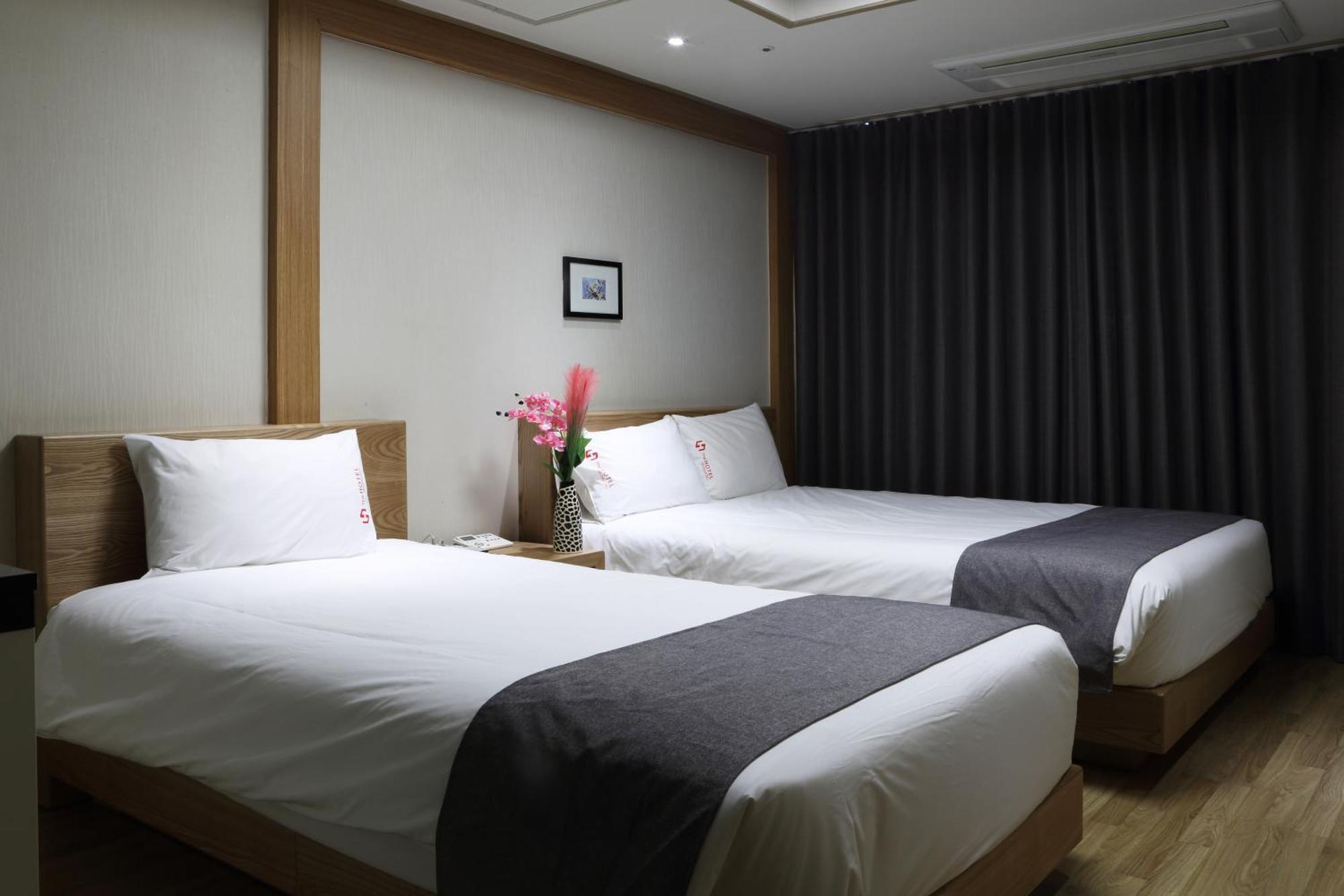 Incheon The Hotel Yeongjong Extérieur photo