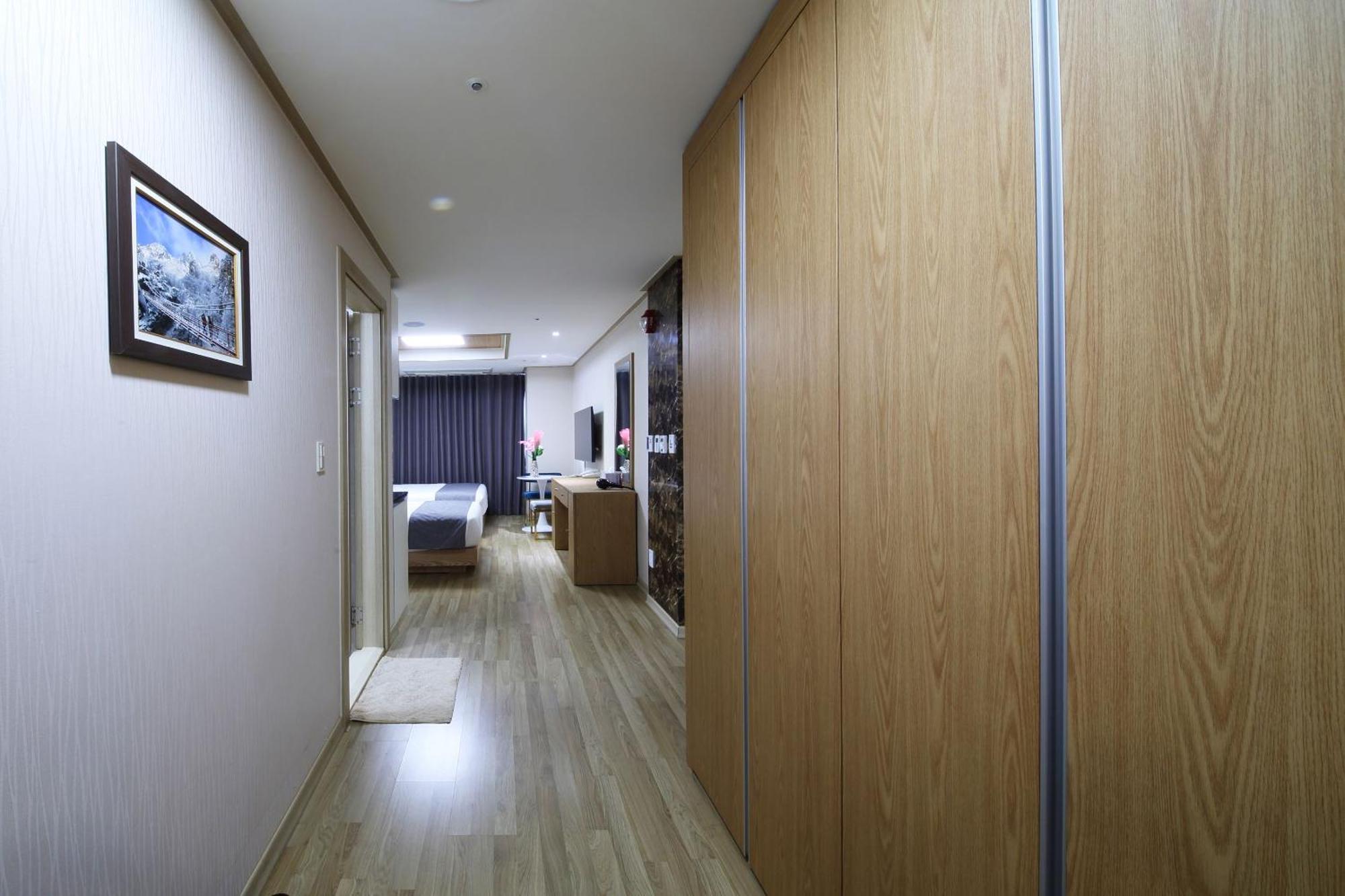 Incheon The Hotel Yeongjong Extérieur photo